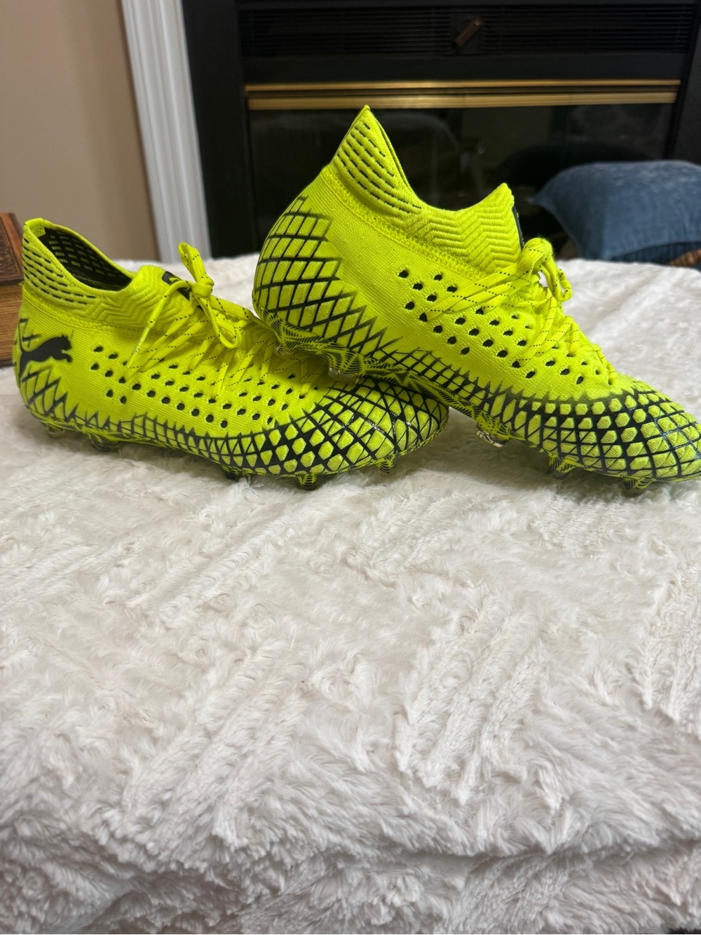 PUMA Future 4.1 Netfit FG AG 'Rush Pack' soccer